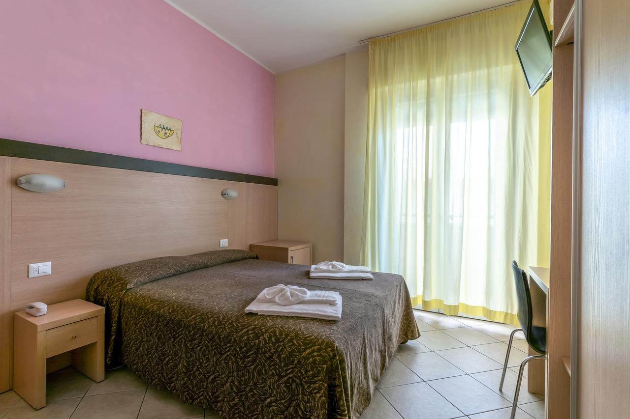 Hotel Rubens Rimini Luaran gambar
